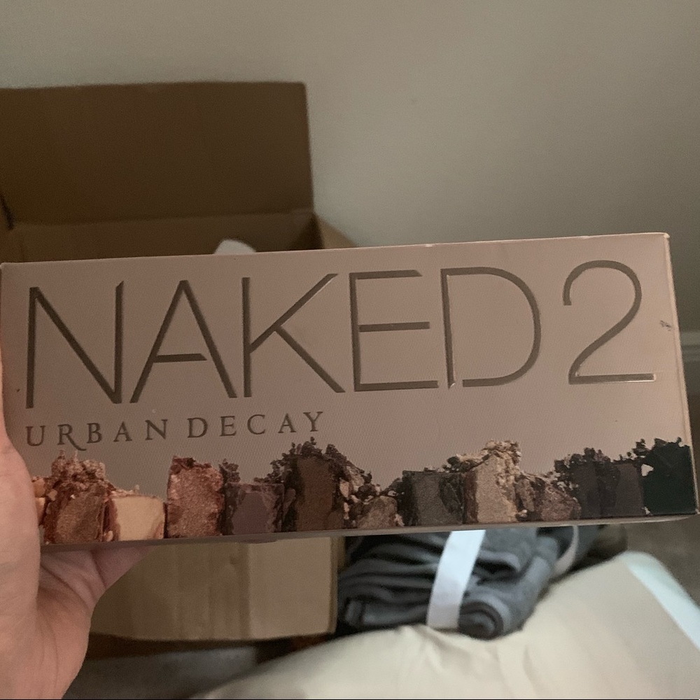 Naked 2 palette by urban decay.